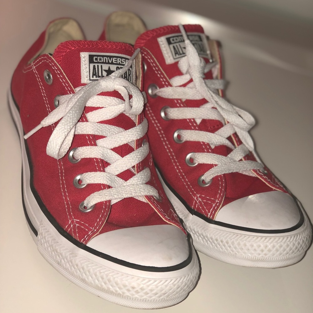 Red Converse All-Stars Low Top Womens 10 Worn Once